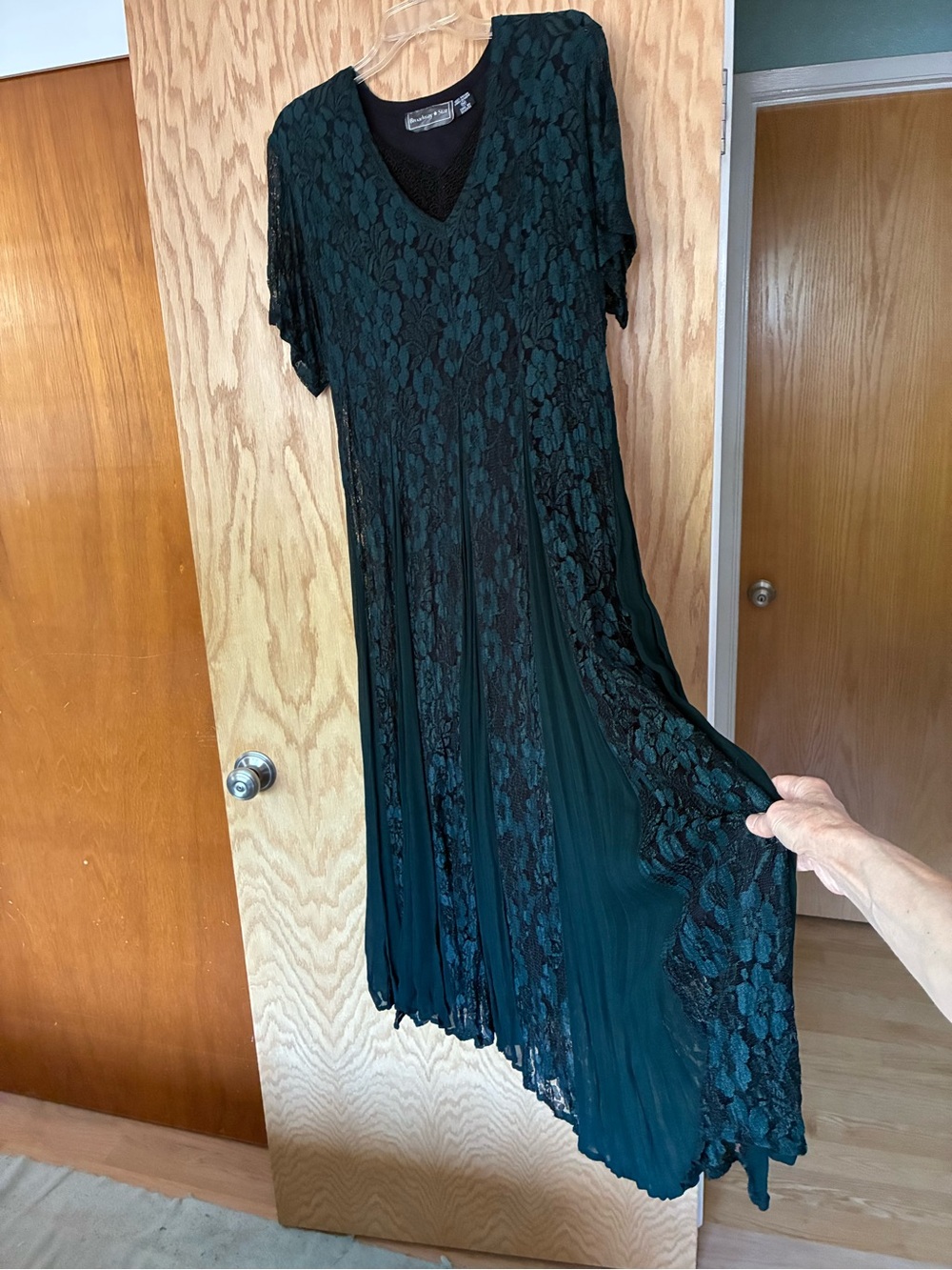 Vintage V-Neck Lace Panelled Maxi Dress